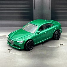 Matchbox 2016 Alfa Romeo Giulia Metalflake Green 2025 1:64 LOOSE Diecast Car