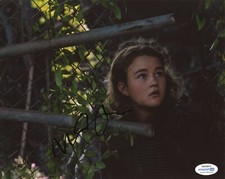 Millicent Simmonds A Quiet Place Autographed Signed 8x10 Photo ACOA