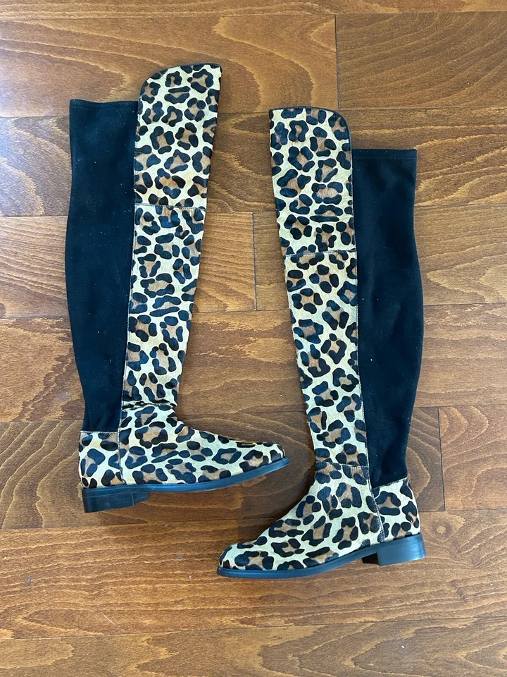 Botas hasta la rodilla Vaneli Y2K estampado de leopardo 5,5 cuero estampado animal NUEVAS Foto 2 de 4