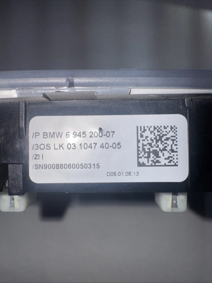 06-08 BMW 330 Xi Overhead Console Dome Light Sunroof Control OEM - Image 4 of 4