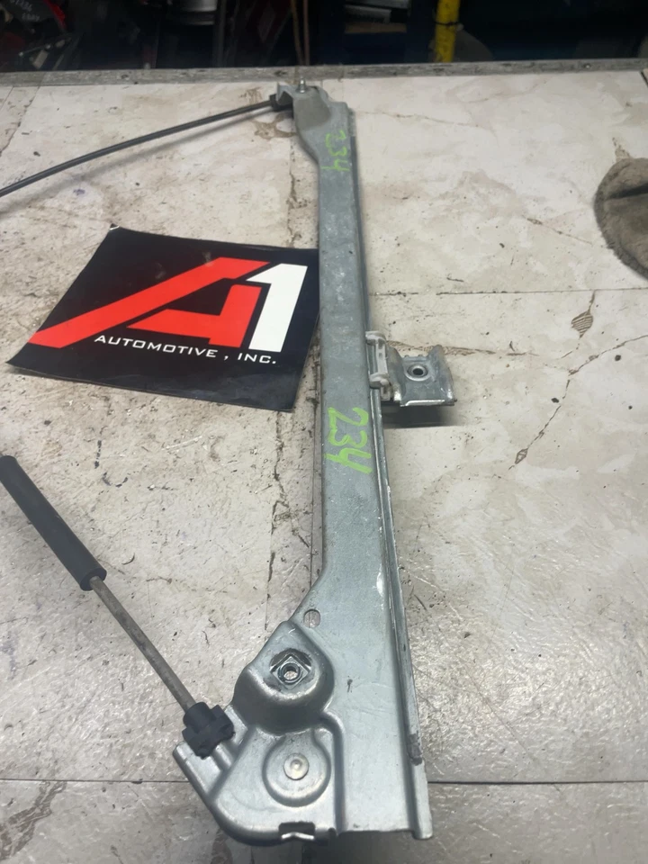 Regulador de puerta delantera izquierda ESCALADE ESV 11-14 DENALI 07-14 YUKON 2007-2008 OEM Foto 3 de 4