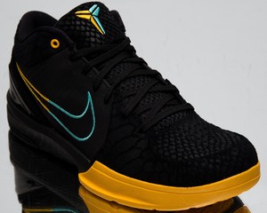 kobe 4 black yellow