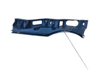 VW Passat 3C B6 Halter Scheinwerfer Stoßstange vorne Recht 3C0807890