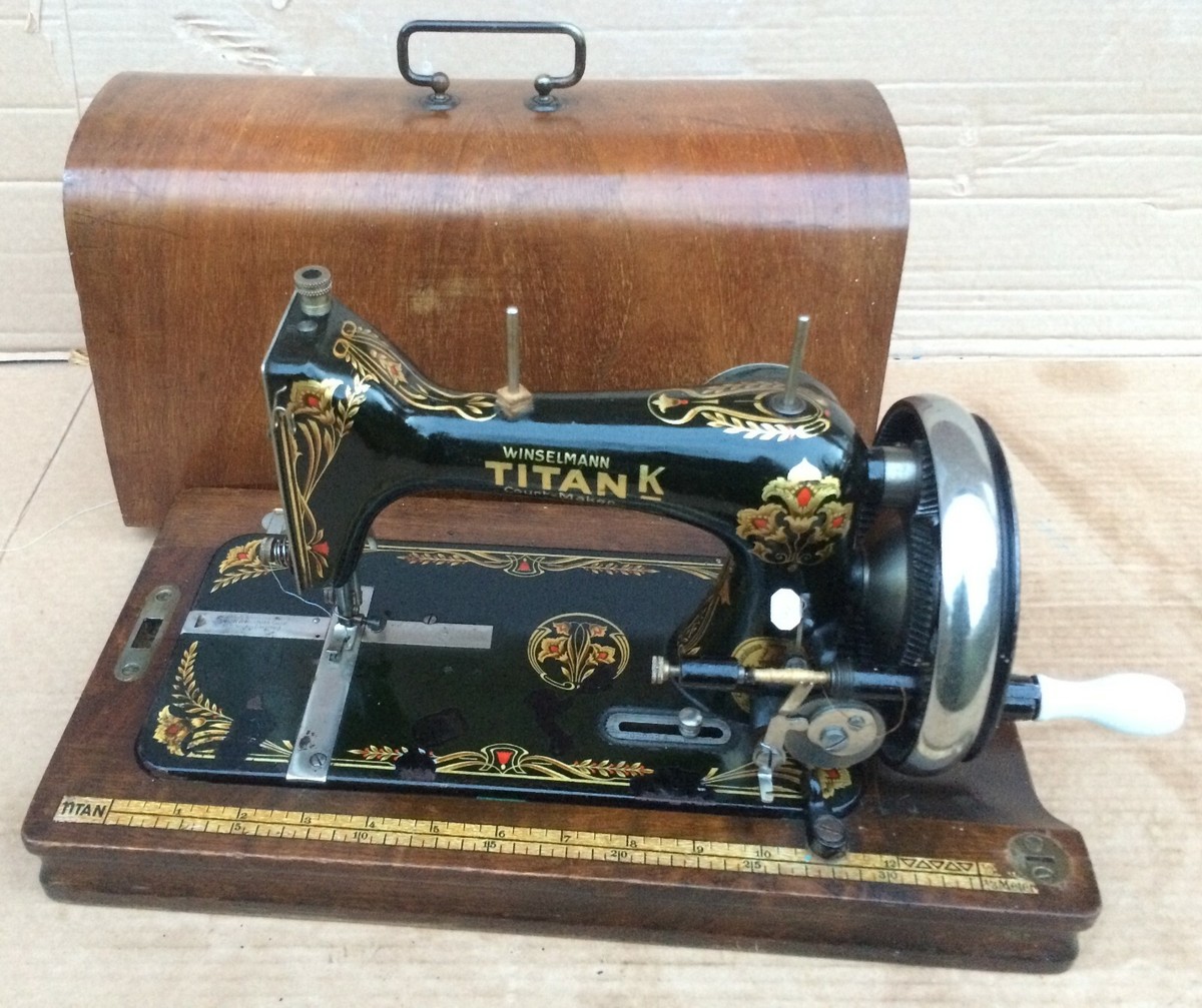 Antique Titan Winselmann Hand crank Sewing machine with case | eBay