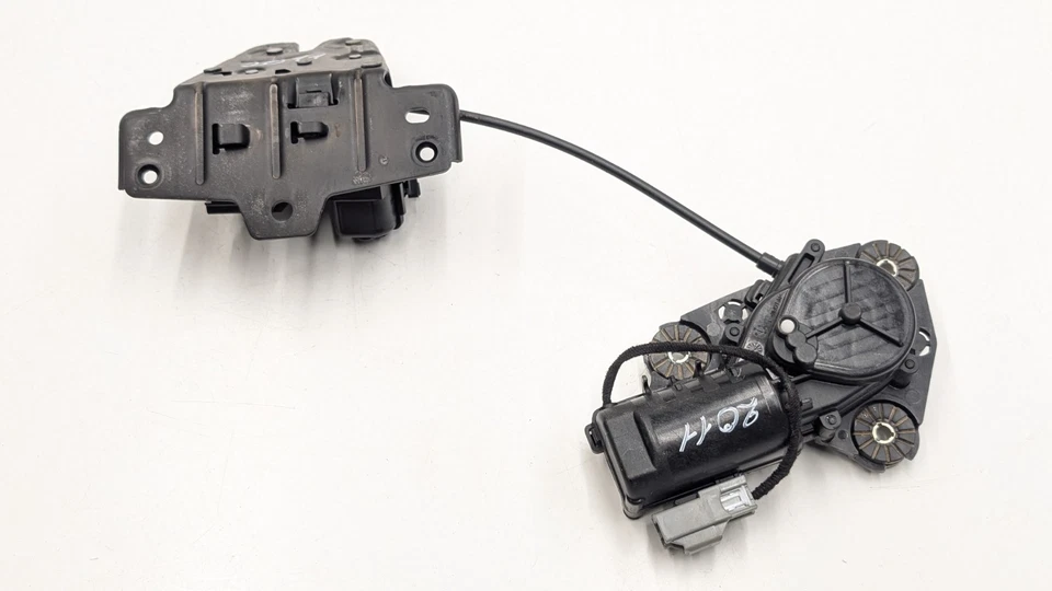 VOLVO S90 TAILGATE LOCK LATCH CATCH & ACTUATOR BOOT LID 2016 — 第 3/4 张图片