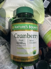 Nature’s Bounty Cranberry Supplement with Vitamin C, 4200mg, 250 Count Exp 2/26