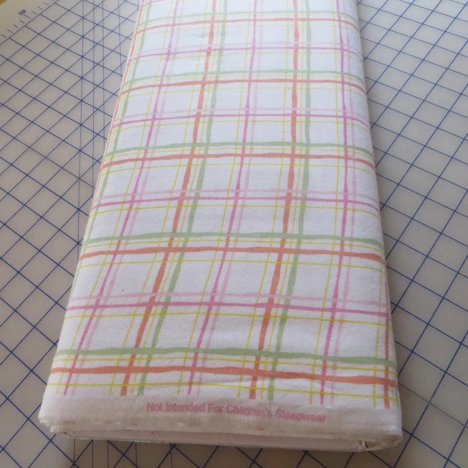 Por yarda, franela de algodón a cuadros pastel, $3.99 ¡Envía CUALQUIER cantidad de tela! Foto 2 de 3