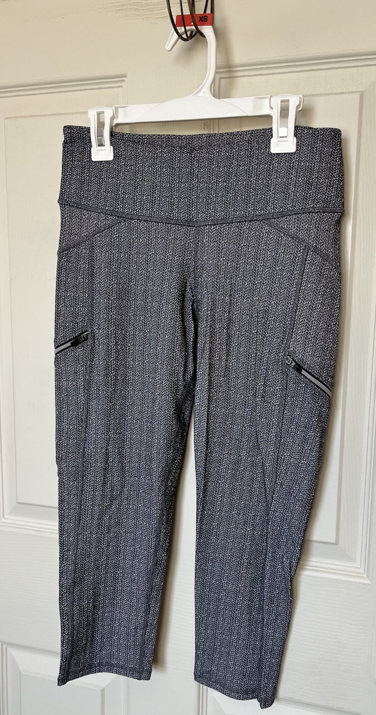 Athleta Static Drifter Capri Active Legging Pocke… - image 1