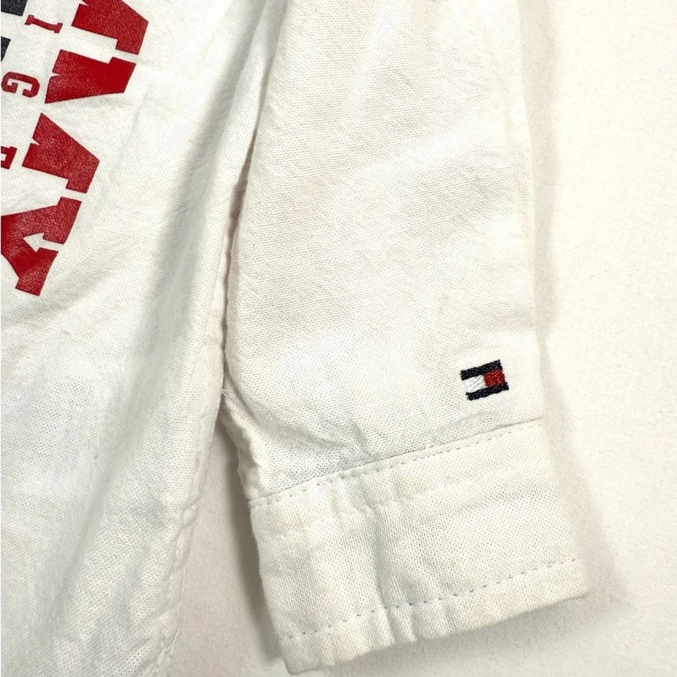 NUEVO CON ETIQUETAS TOMMY HILFIGER Bebé Niño Blanco Logo Manga Larga Con Botones Preppy 6-9M Foto 4 de 4