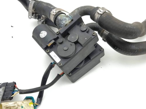 Maserati Quattroporte 2006 Water Coolant Heater Control Valve AMD192826 - Picture 8 of 12