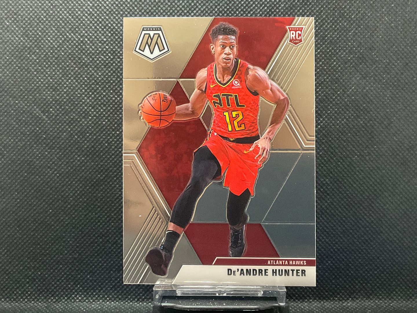 2019-20 Panini Mosaic NBA De'Andre Hunter #239   Rookie