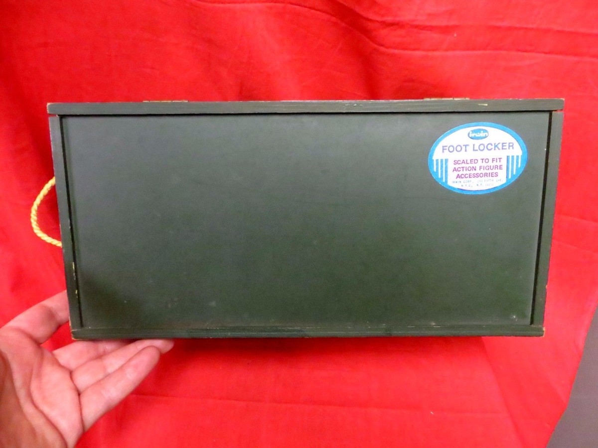 1964 VINTAGE GI JOE JOEZETA : IRWIN FOOTLOCKER W/BLUE TRAY MEGO