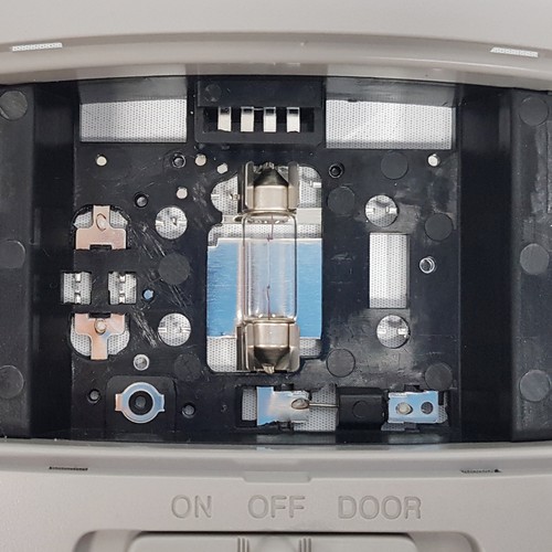 Room Dome Light Gray For KIA Rondo Carens 2006-2007 928704D070QW (928704D500QW) - Picture 8 of 11