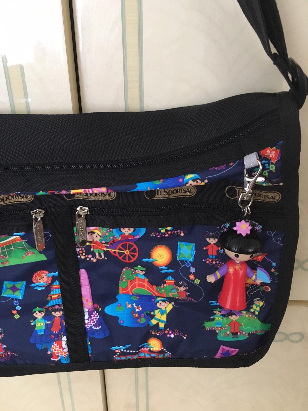 Disney LeSportsac IASW LE Hong Kong Exclusive Everyday Deluxe VHTF NWT eBay