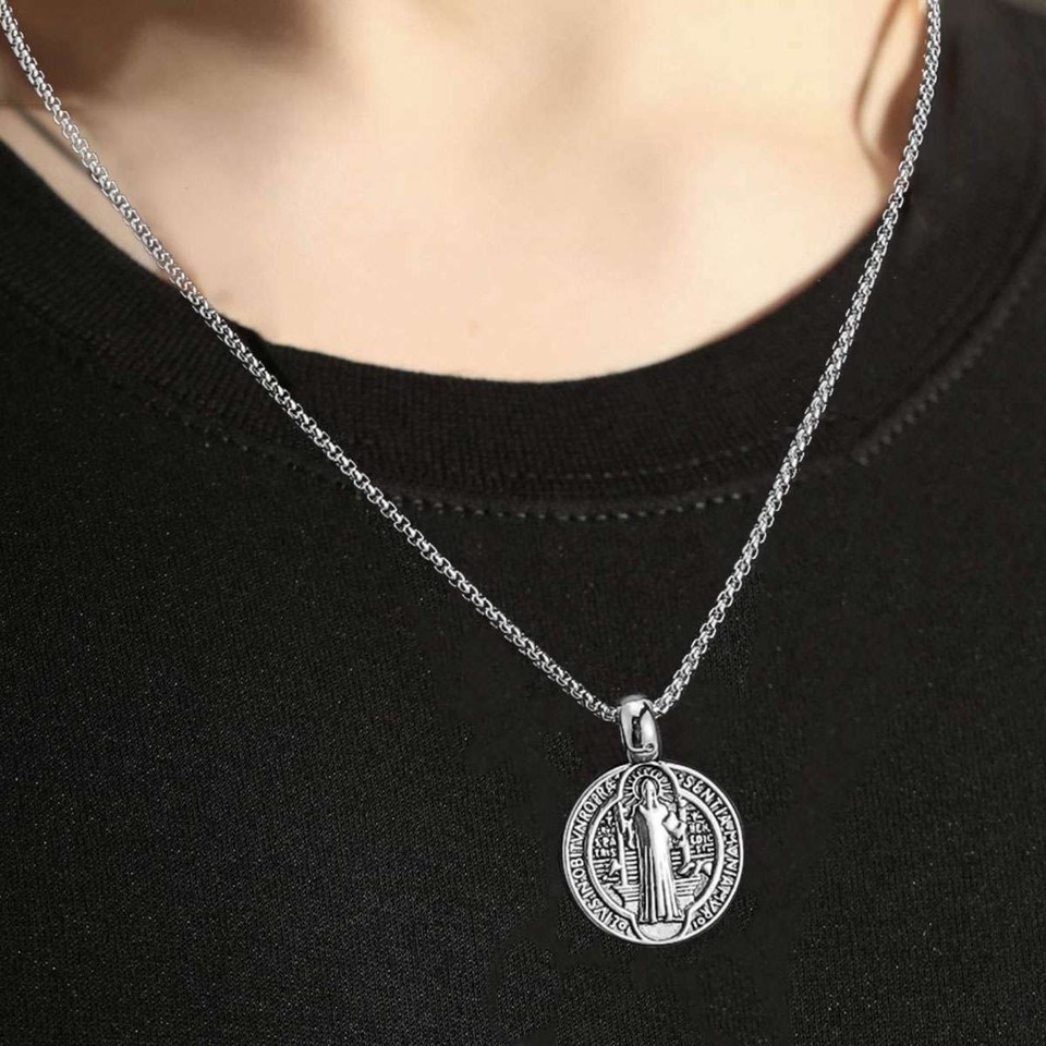 St. Benedict Medal Gold Pendant Necklace - Exorcism Medal, Stainless Steel, Made In Italy - Foto 11