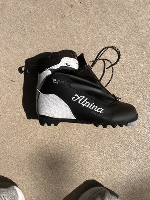Alpina T5 Eve NNN XC Ski Boots EU 39 US 5.5M/7W 250mm New In Box - FREE SHIPPING