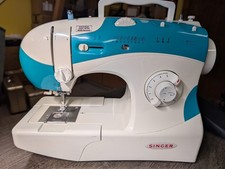 Singer 6038c 46 Stitch Function Sewing Machine w/Foot Pedal - MAKE AN OFFER 