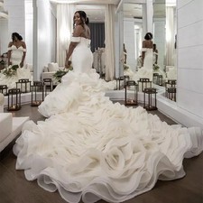 Shoulderless Pleated Mermaid Wedding Dress with Layered Long Tail Bridal Gown