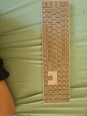 Microsoft Bth Tastatur [2e. Gen]ultraSLIM nie benutzt.Perfekter Zustand!1 Jahr Auto