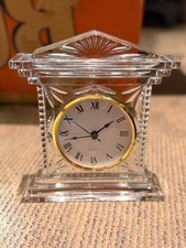 Clear Acrylic Quartz Mantel Desk Clock Decorative Collectable