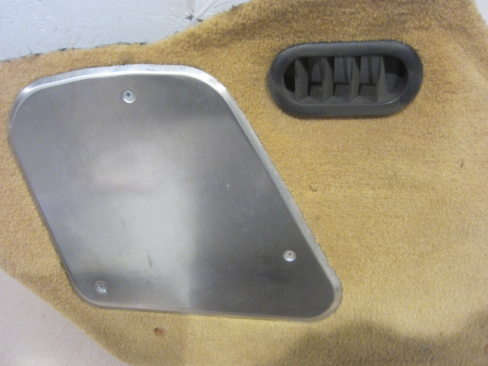 Maserati 4200 Coupe  - LH Tunnel Side Cover - Used - P/N 67510300