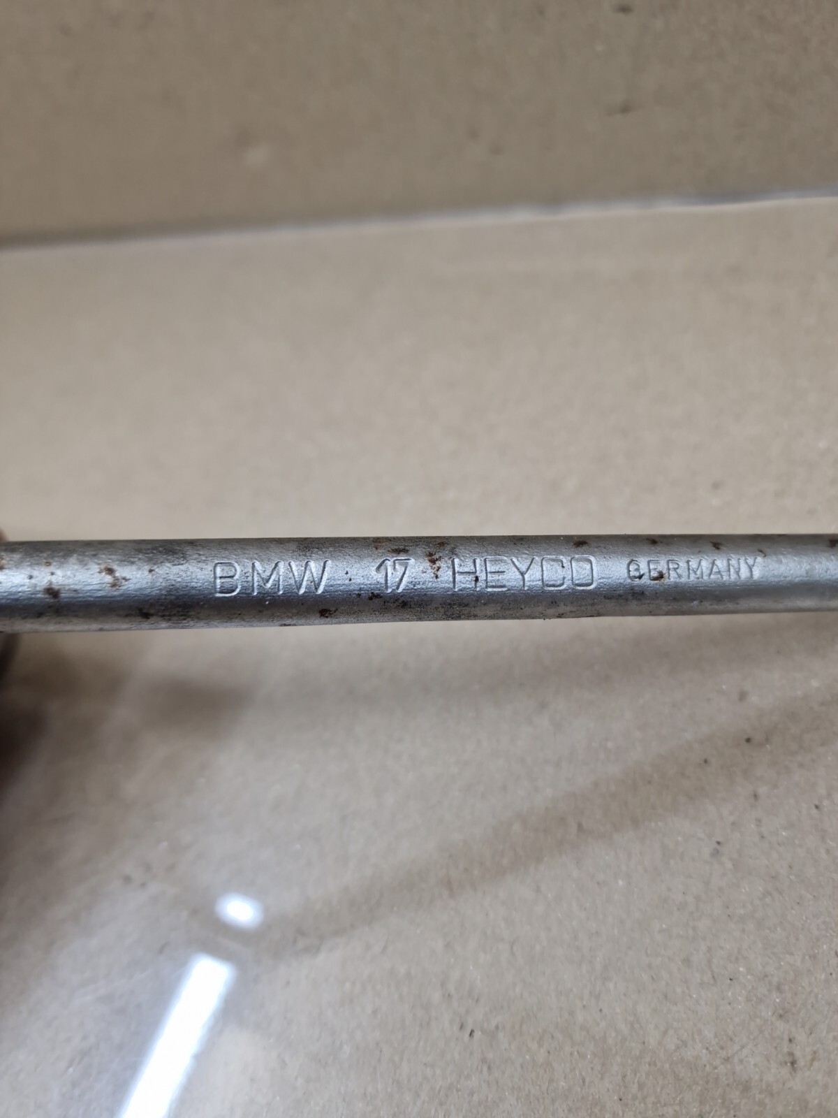 BMW 1 3 5 Series E39 E46 E60 E61 E87 E90 E91 WHEEL BOLT NUT TOOL 17 HEYCO WRENCH eBay