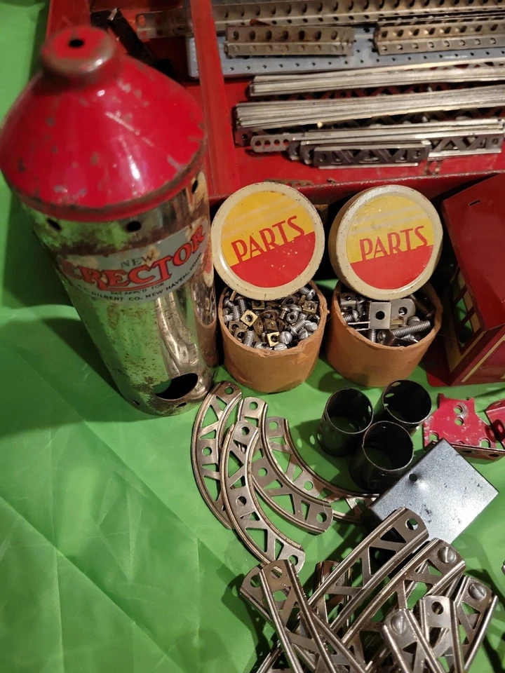 Vintage 1938 A.C. Gilbert # 8 1/2  all electric Erector Set Ferris Wheel  - Image 4 of 4