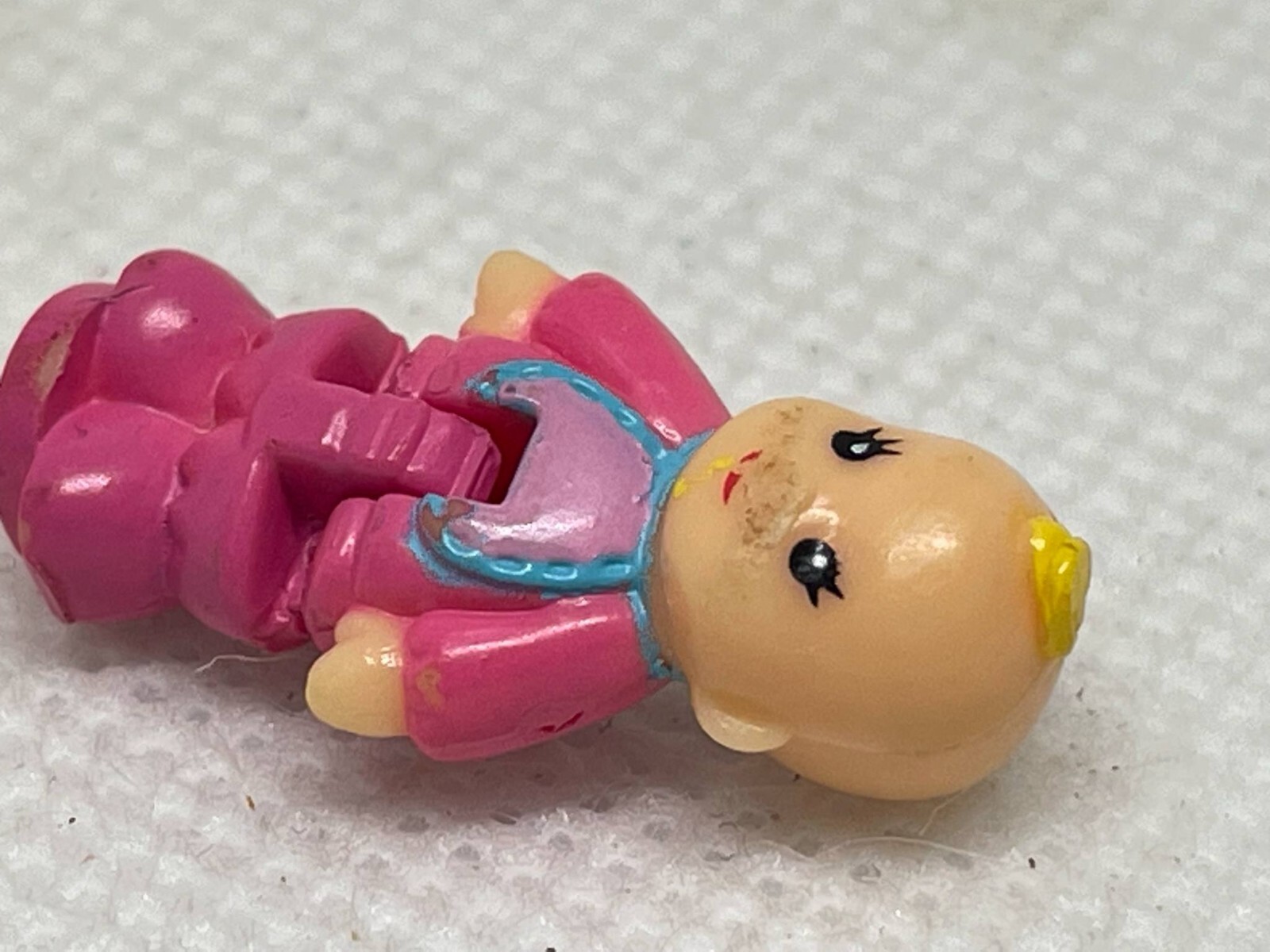 Lewis Galoob My Pretty Doll House micro baby and boy micro figure figurine