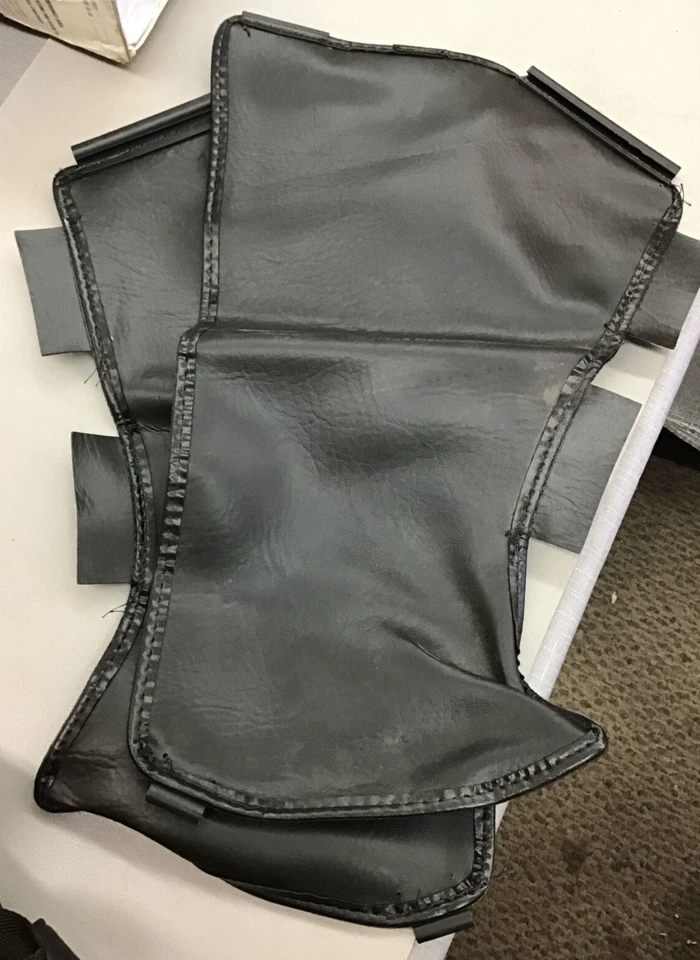 Cubierta delantera personalizada negra LeBra 55691-01 para Ford F250 F350 1999 (B5) Foto 2 de 4