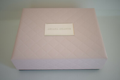 【日本未発売】Ari byAriana Grande ギフトボックス 日本未発売】Ari byAriana Grande ギフトボックス