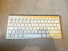 Apple Wireless Keyboard (MC184B/A) British English