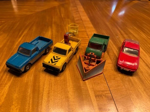 Vintage Corgi Diecast Car Lot Of 4