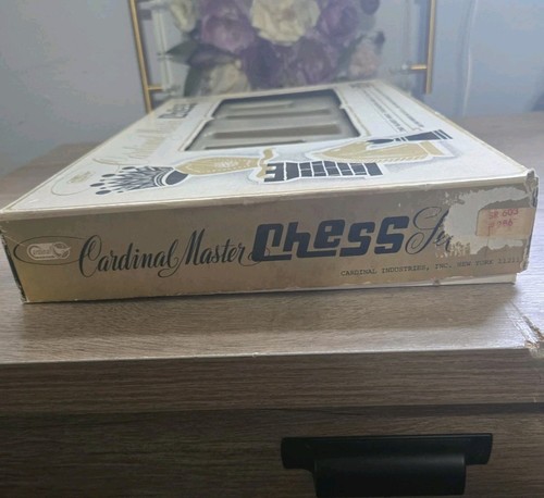 Vintage 1960s Original Cardinal Master Chess Set Antique Complete MINT! - Picture 10 of 11
