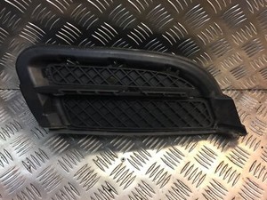 BMW E82 Vorne Stoßstange Grill Rand Rechts Ecke für 1 Serie E82 E88 OEM Used