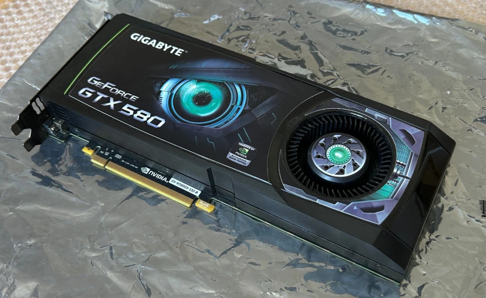 [Refurbished] Gigabyte GTX580 1.5GB GDDR5 PCI-E Graphics Card - Image 2 of 4