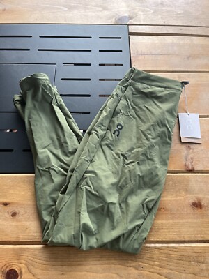 NWT Men s OnCloud Running Pant, Size Small, Green