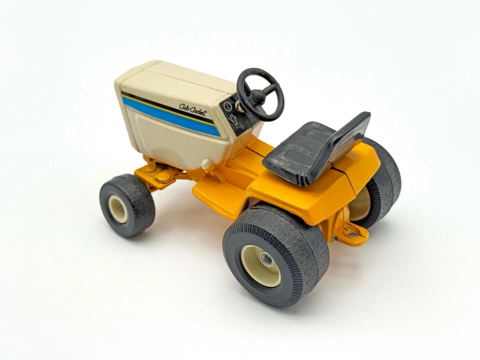 1/16 Cub Cadet Lawn & Garden Tractor - Image 2 of 2