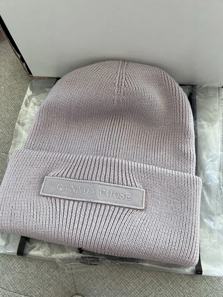 Canada Goose Tonal Emblem Beanie – Lucent Rose NWT  100% Wool – Made in Italy - Image 4 of 4