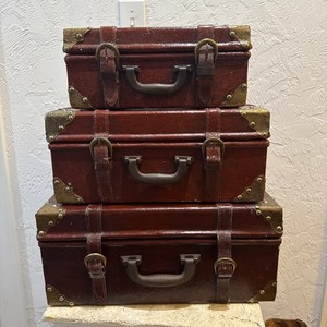 Wooden Nesting Wooden Suitcases/Steamer Trunks (3) 1970’s Vintage