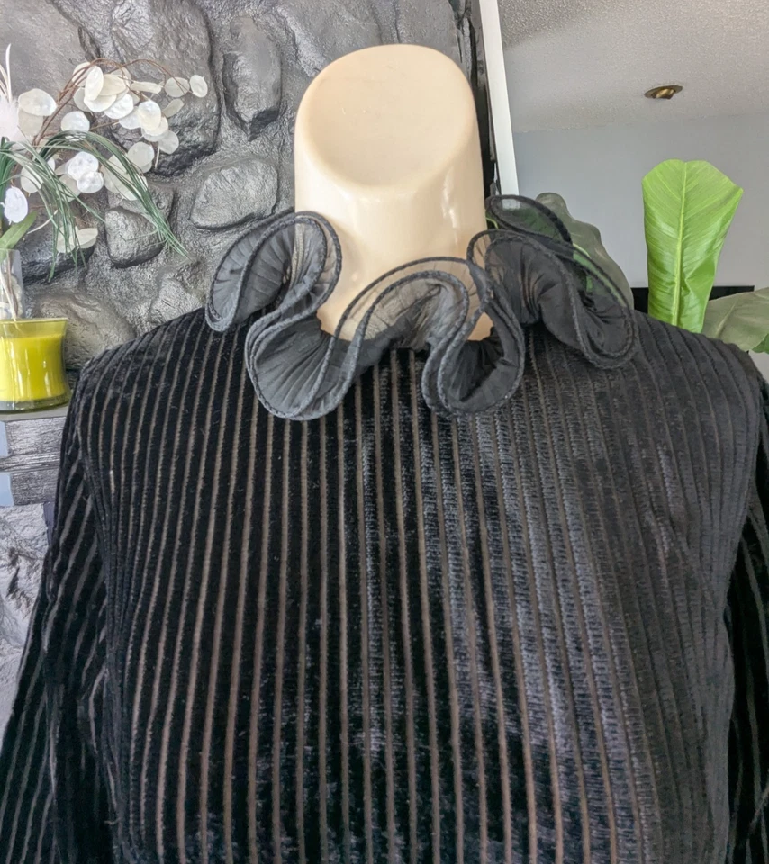 Vestido De Colección Años 60 California Niña Negro Terciopelo Burnout Rayas Volantes Cuello Puños M/L Foto 2 de 4