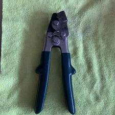 MALCO SL-2 Vintage Snap Lock Punch Sheet Metal Tool Gutter Duct Corner Crimper