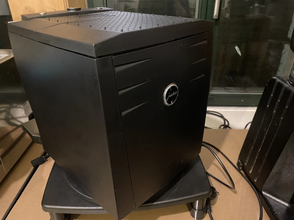 Jura Impressa Z7 Kaffeevollautomat + 12 Monate volle Gewährleistung - Bild 2 von 4