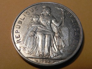 1983 French Polynesia 5 Five Francs - Aluminum Coin - Polynesian - World Coin