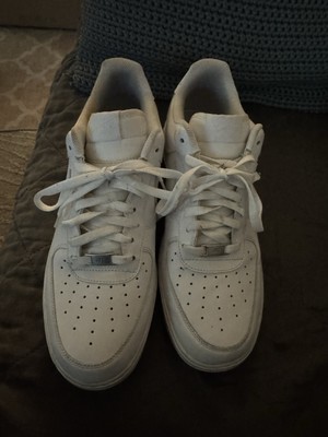 Men s Nike Air Force 1 White Sneakers Size 12