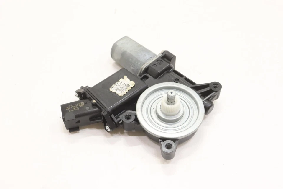 2019 - 2023 GMC SIERRA 1500 FRONT LEFT SIDE DOOR WINDOW REGULATOR MOTOR OEM - Image 2 of 4