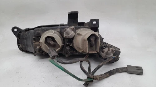 11061708 Feu Droit pour MAZDA 323 C/F/P/S BERLINA (BA) 2.0 D P GLX 1122957 - Bild 2 von 4