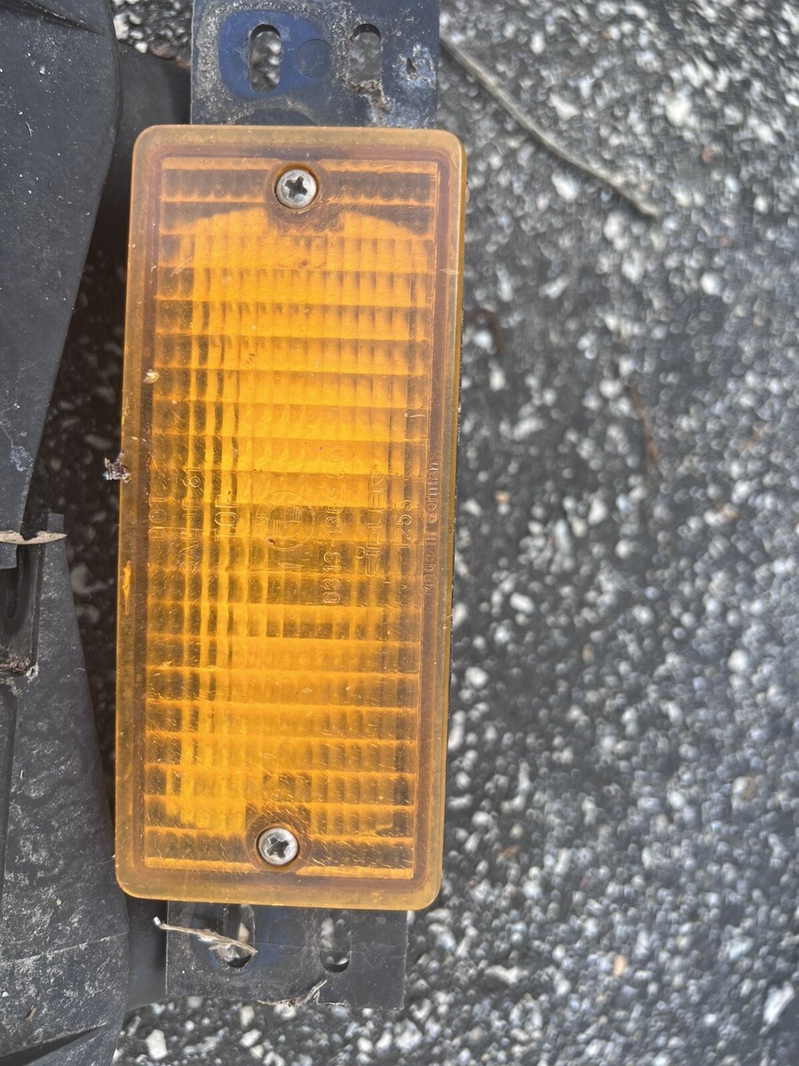 BMW E28/E30 3-Series 5-Series Front Turn Signal 63131369298 | eBay