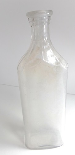 bottle vintage medicine 9 3/8' tall   (S19) - Bild 1 von 4