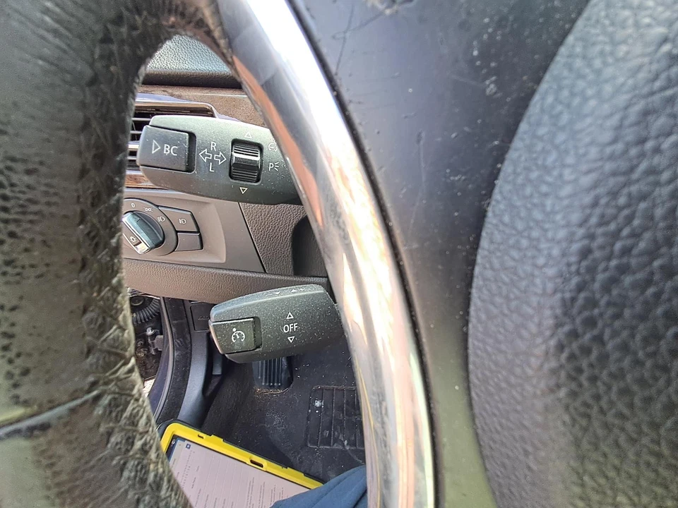 Used Front Right Door Window Regulator Front fits: 2009 Bmw 335I Conv R. Front R - Изображение 4 из 4