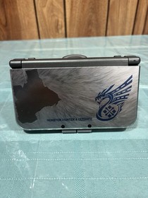 "New" Nintendo 3DS XL Monster Hunter 4 Ultimate Special Edition W/charger *READ*